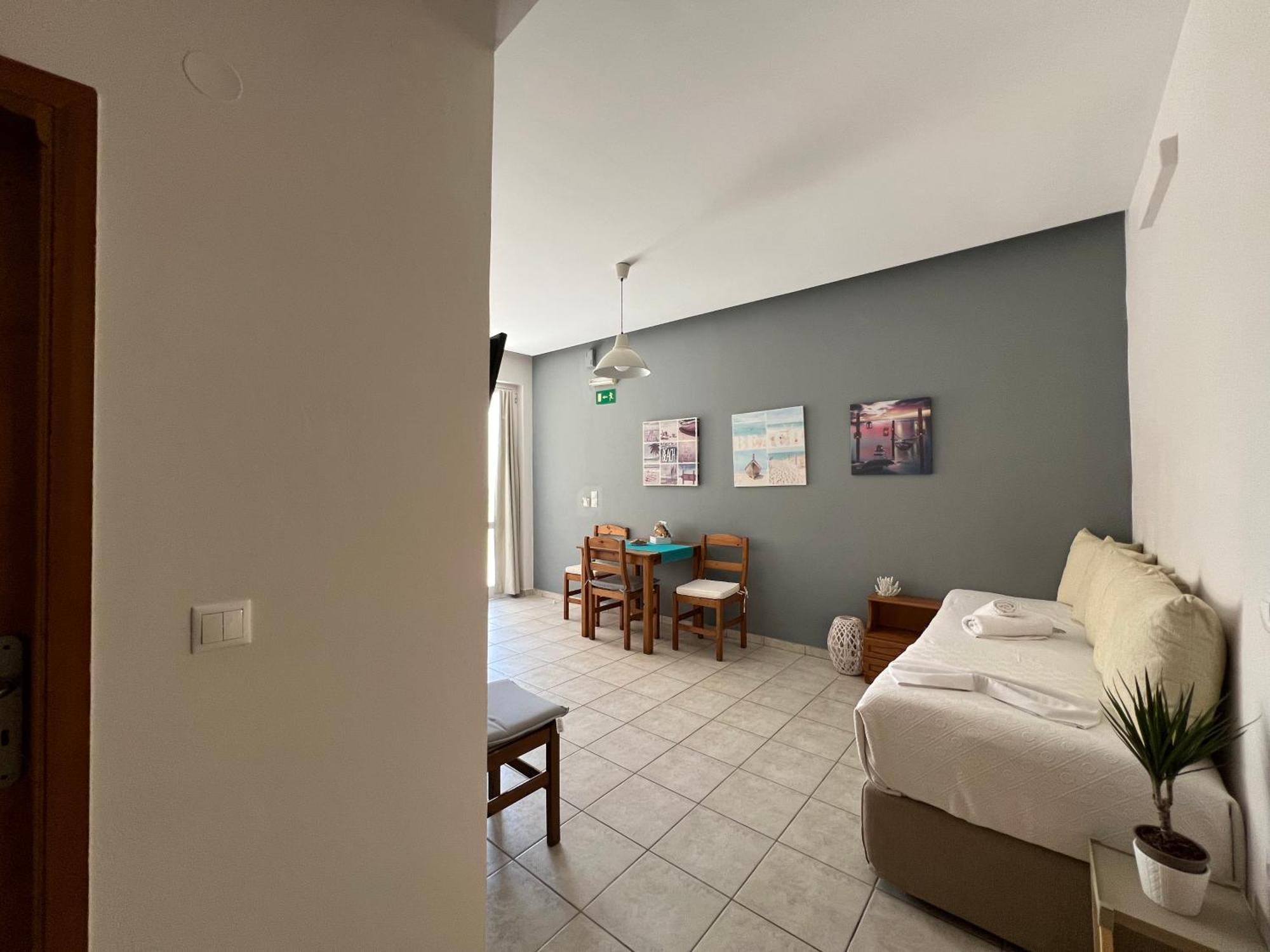 Artemis Rooms Two Steps By The Sea Platanias  Ngoại thất bức ảnh